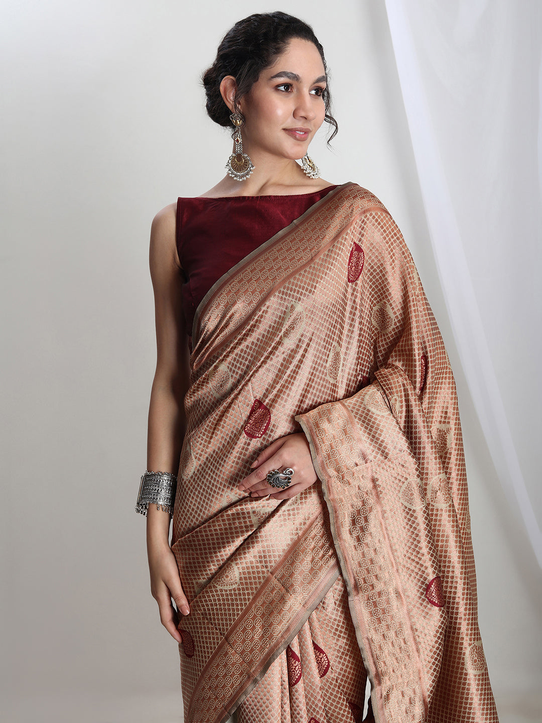Janasya Beige Silk Blend Ethnic Printed Jacquard Saree | Swadesiicart