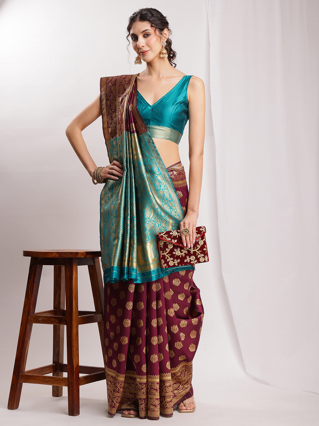 Janasya Purple Silk Blend Floral Jacquard Saree | Swadesiicart