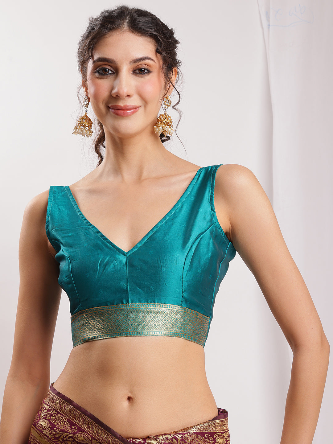 Janasya Purple Silk Blend Floral Jacquard Saree | Swadesiicart