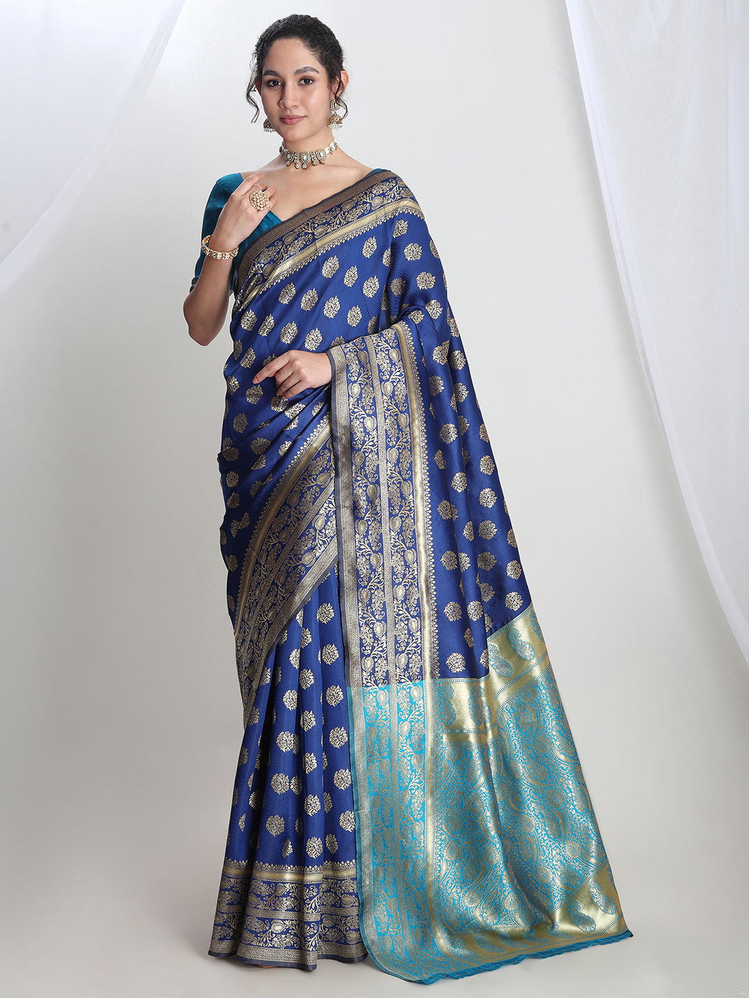 Janasya Blue Silk Blend Floral Jacquard Saree | Swadesiicart