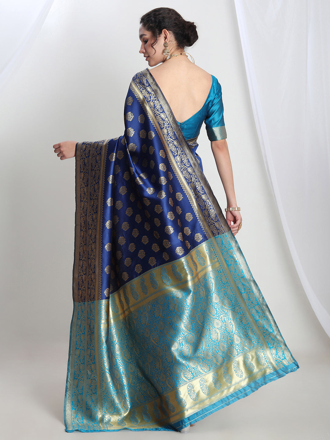 Janasya Blue Silk Blend Floral Jacquard Saree | Swadesiicart