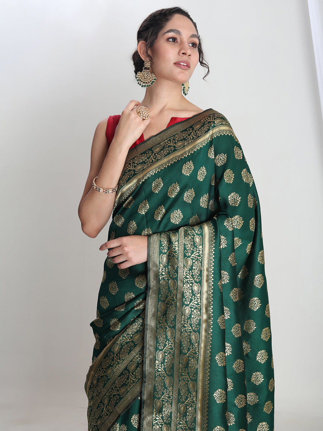 Janasya Green Silk Blend Floral Jacquard Saree | Swadesiicart