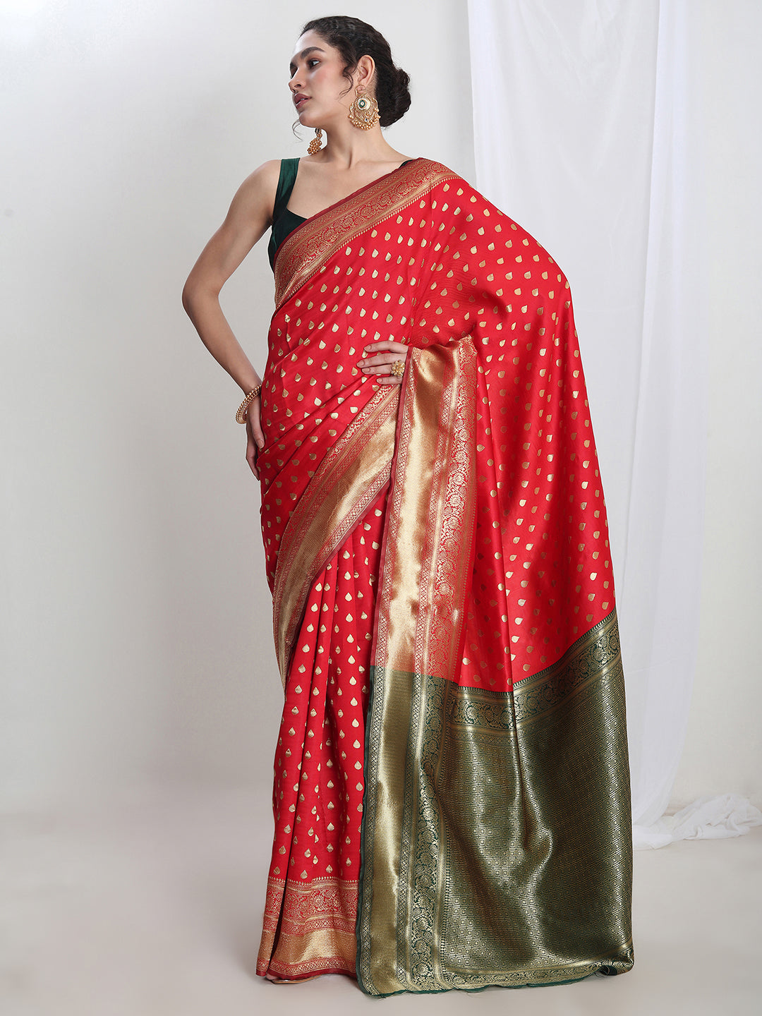 Janasya Red Silk Blend Ethnic Motifs Jacquard Saree | Swadesiicart