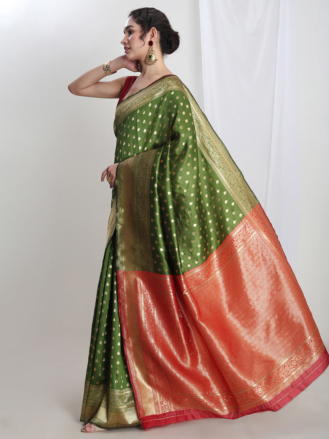 Janasya Green Silk Blend Ethnic Motifs Jacquard Saree | Swadesiicart