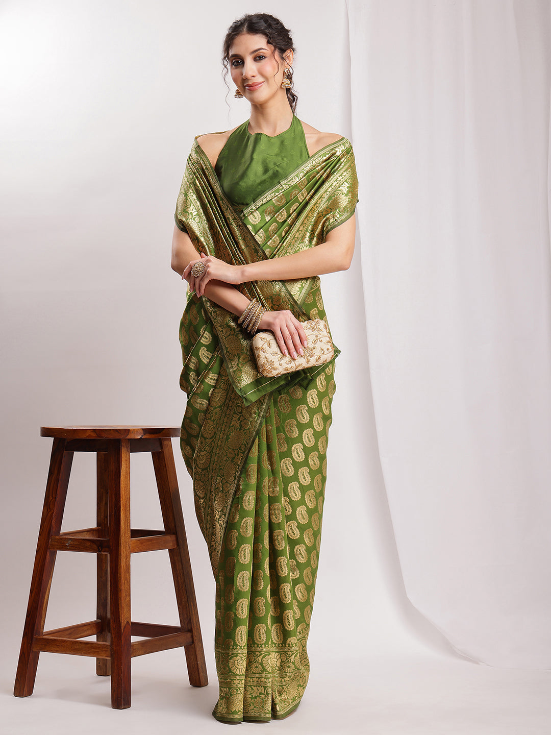 Janasya Green Silk Blend Paisley Jacquard Saree | Swadesiicart