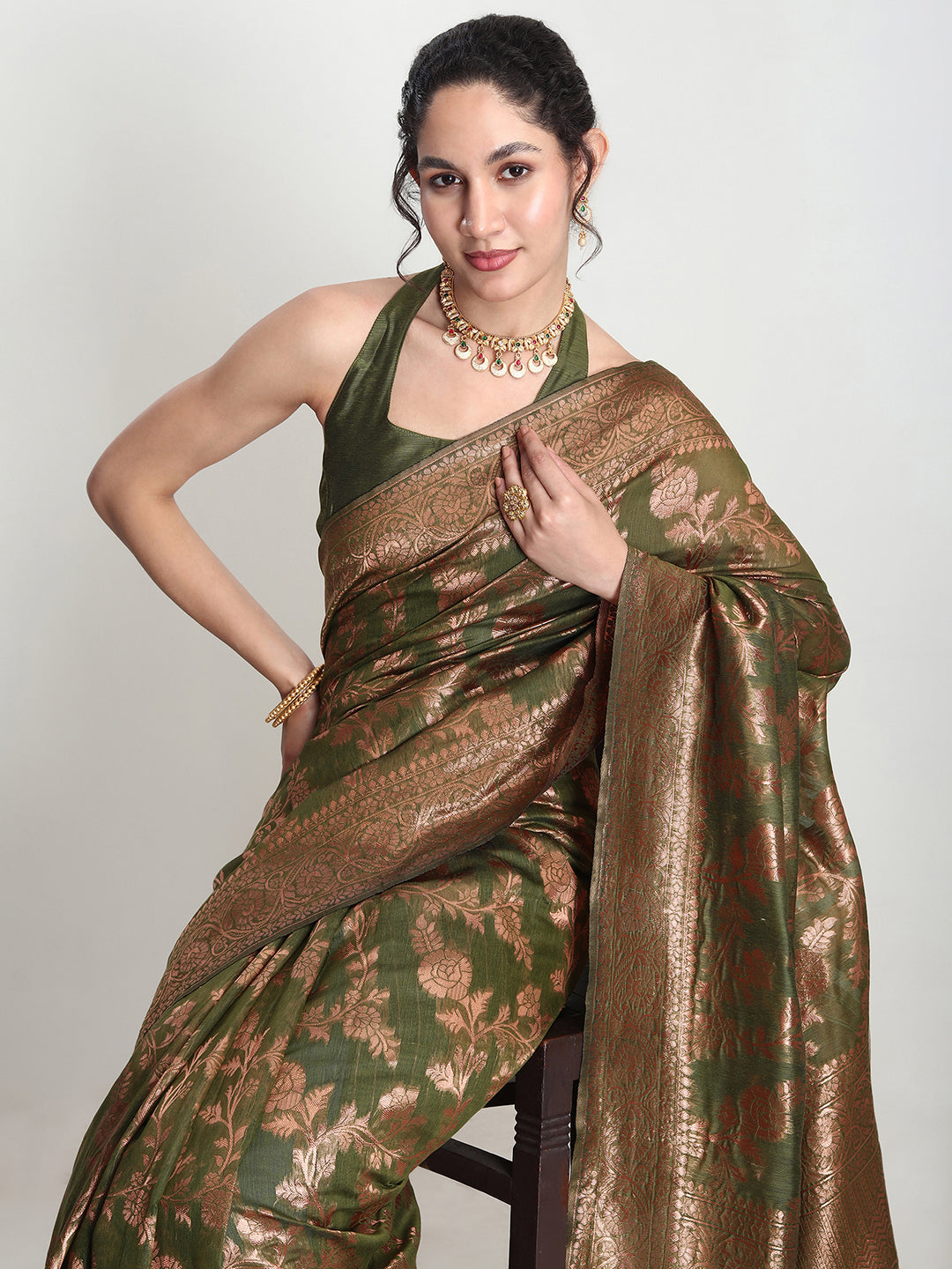 Janasya Green Silk Blend Floral Jacquard Saree | Swadesiicart