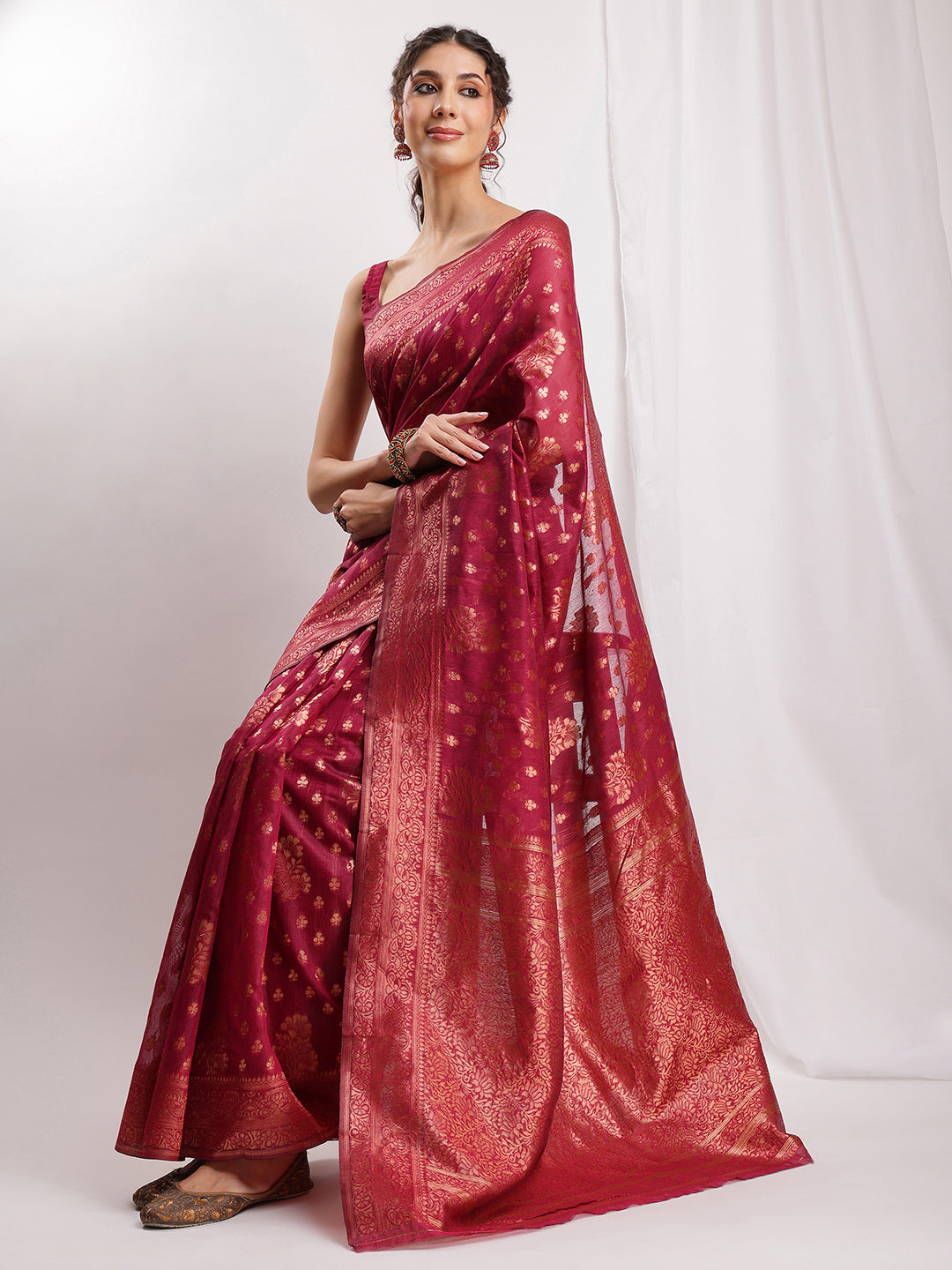 Janasya Fuchsia Silk Blend Floral Jacquard Saree | Swadesiicart