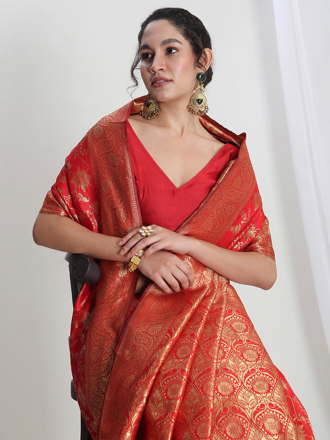 Janasya Red Silk Blend Geometric Jacquard Saree | Swadesiicart