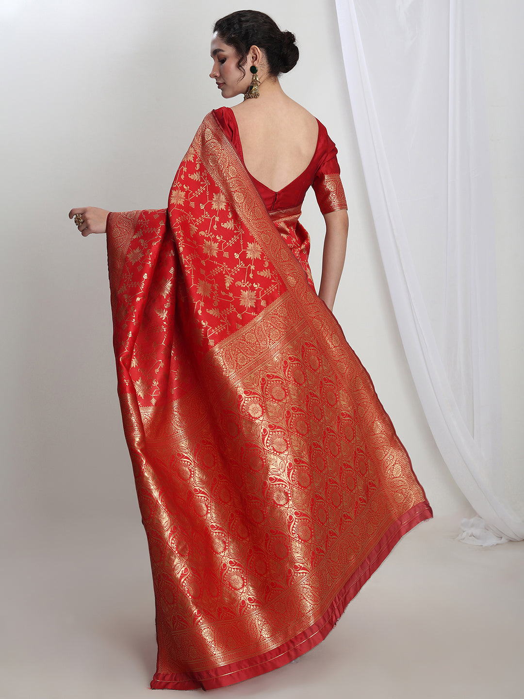 Janasya Red Silk Blend Geometric Jacquard Saree | Swadesiicart