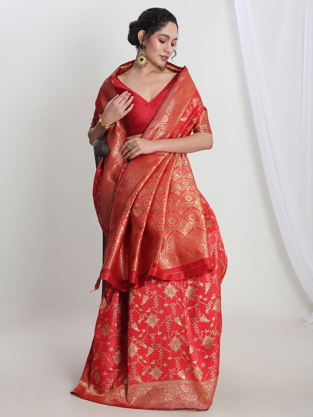 Janasya Red Silk Blend Geometric Jacquard Saree | Swadesiicart