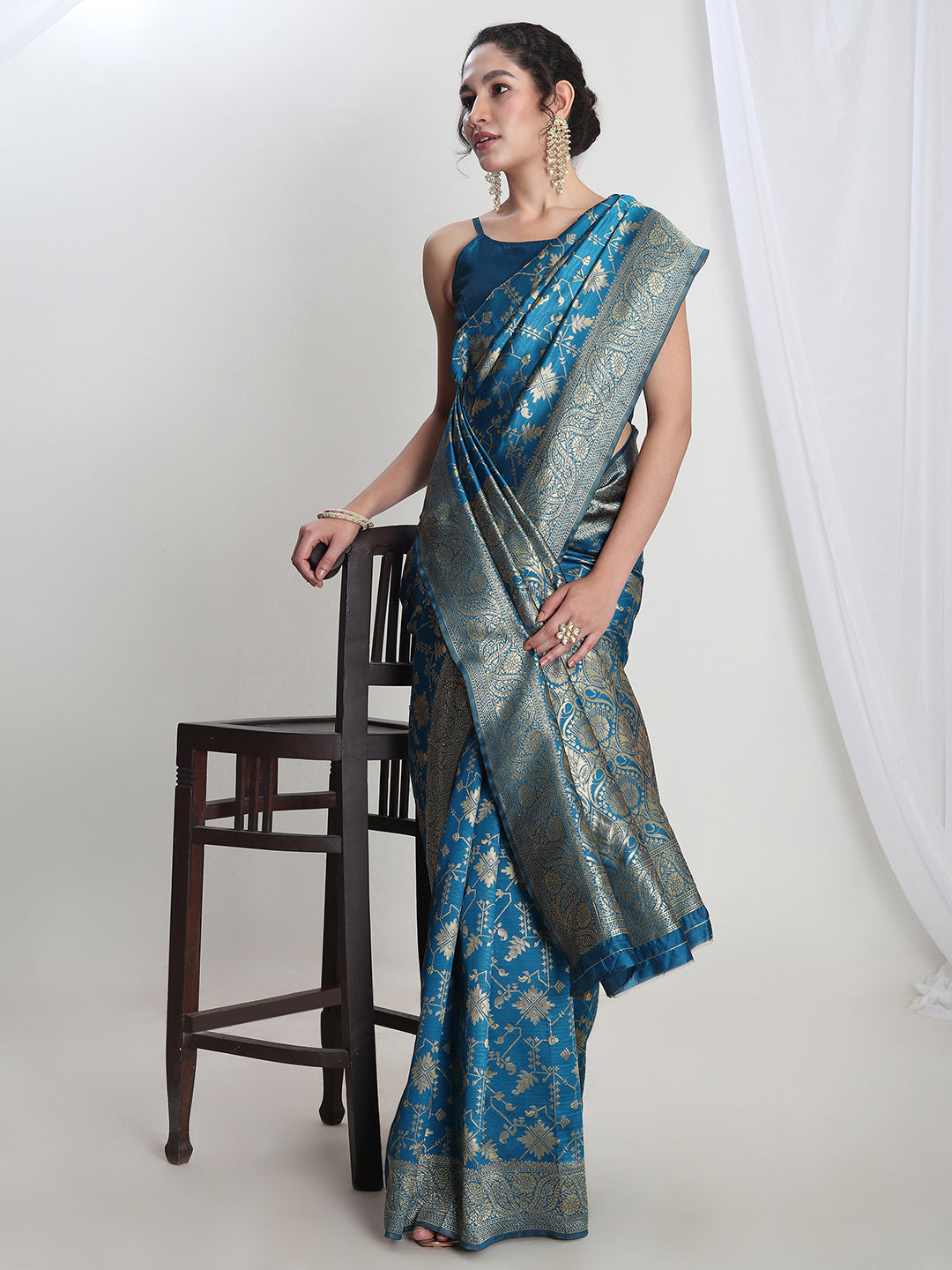 Janasya Teal Blue Silk Blend Geometric Jacquard Saree | Swadesiicart