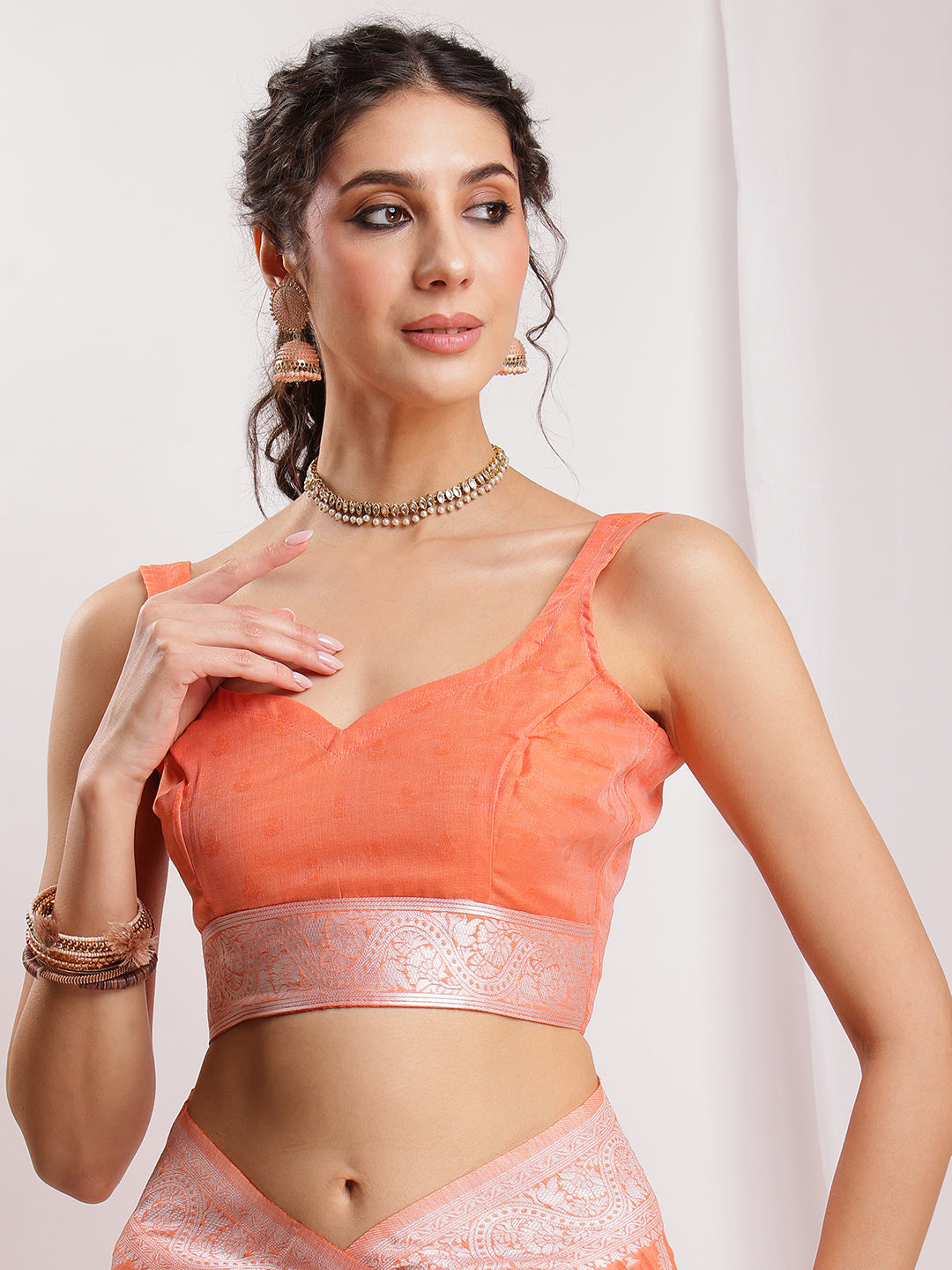 Janasya Peach Silk Blend Floral Jacquard Saree | Swadesiicart