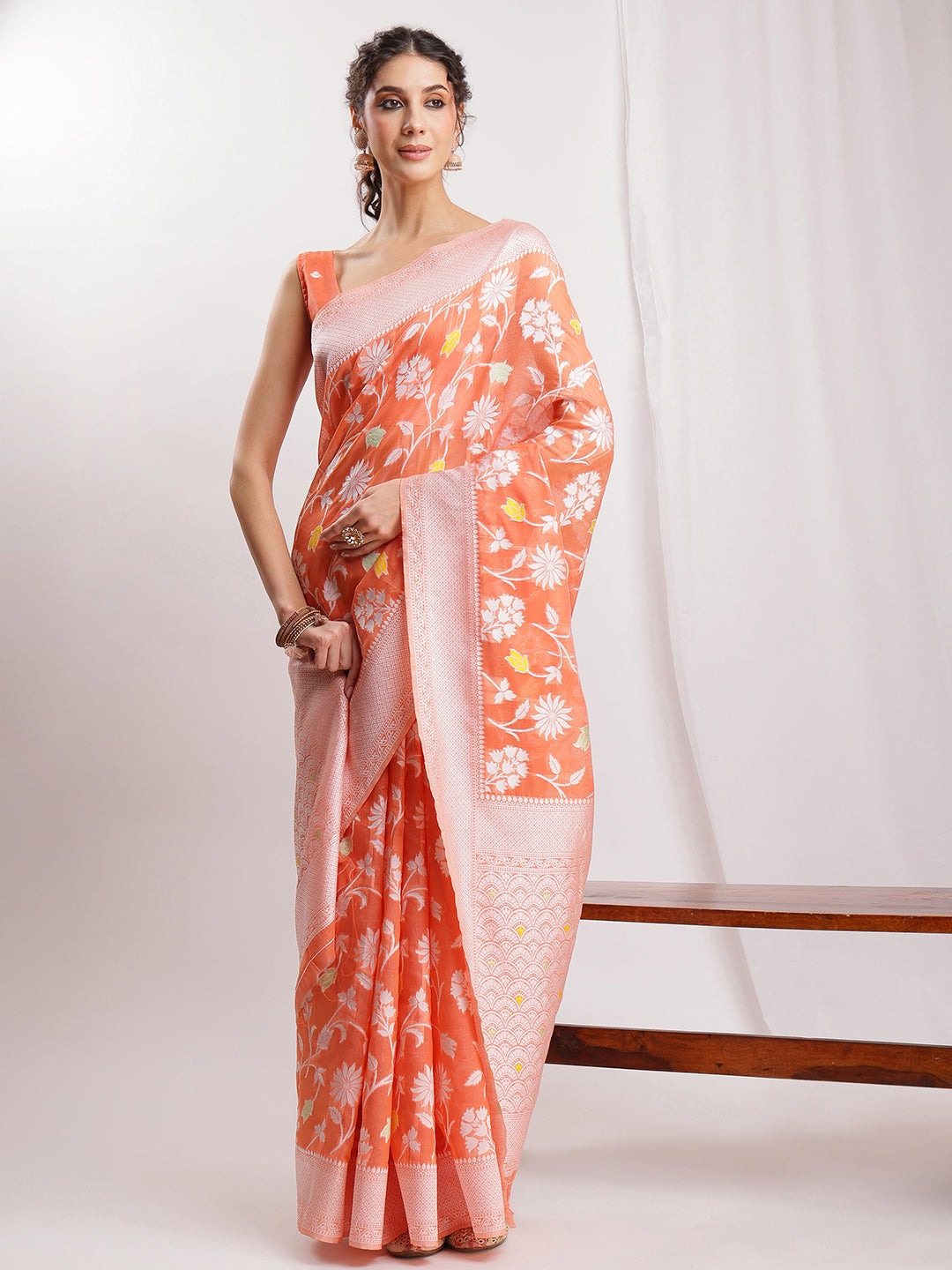 Janasya Peach Silk Blend Floral Jacquard Saree | Swadesiicart