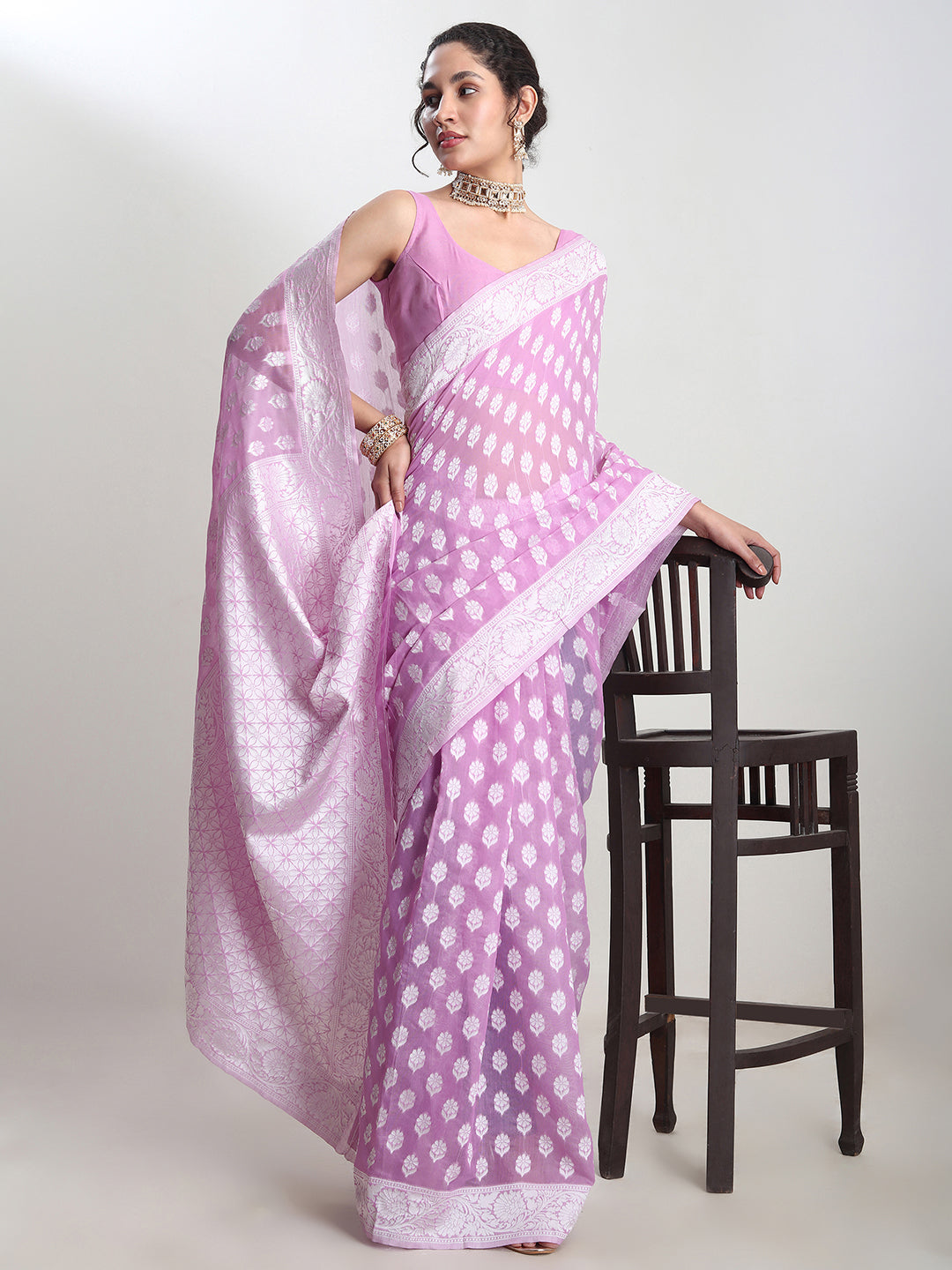 Janasya Lavender Silk Blend Floral Jacquard Saree | Swadesiicart