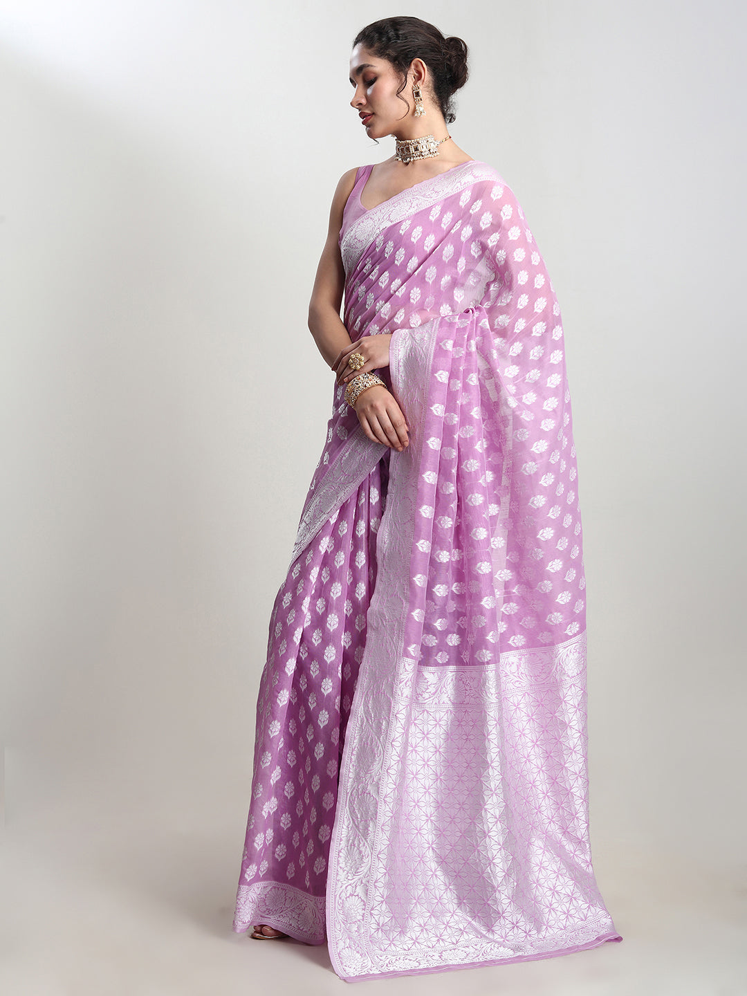 Janasya Lavender Silk Blend Floral Jacquard Saree | Swadesiicart