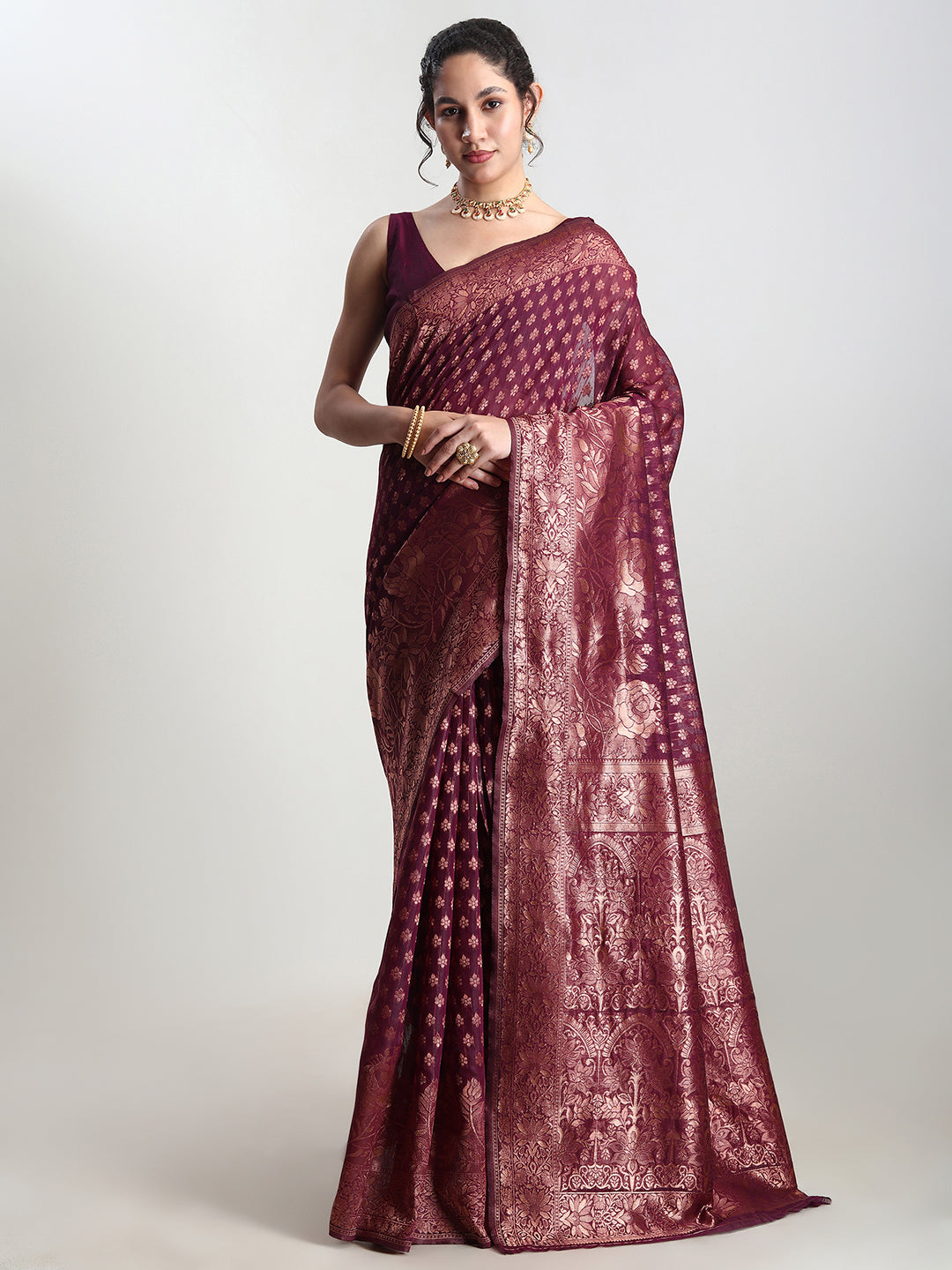 Janasya Purple Silk Blend Floral Jacquard Saree | Swadesiicart