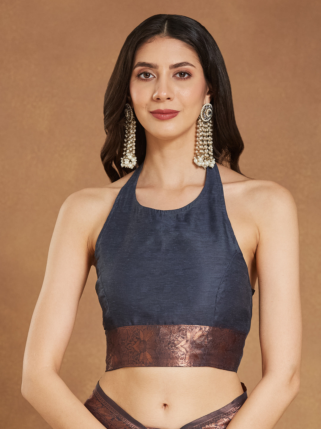 Janasya Dark Grey Silk Blend Floral Jacquard Saree | Swadesiicart