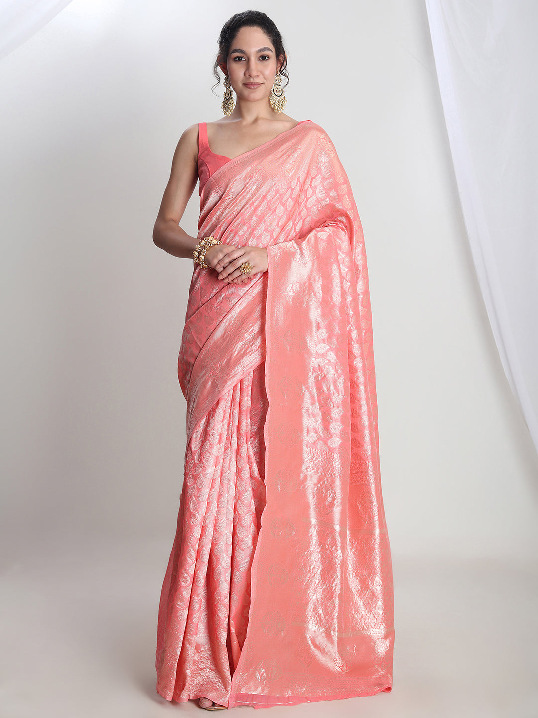 Janasya Peach Silk Blend Leaf Motifs Jacquard Saree | Swadesiicart