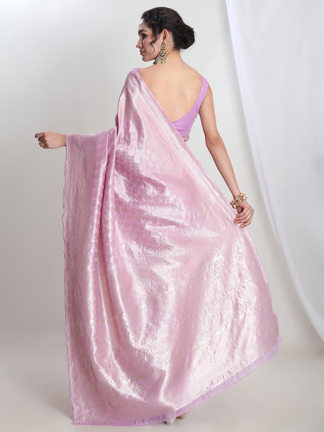 Janasya Lavender Silk Blend Leaf Motifs Jacquard Saree | Swadesiicart