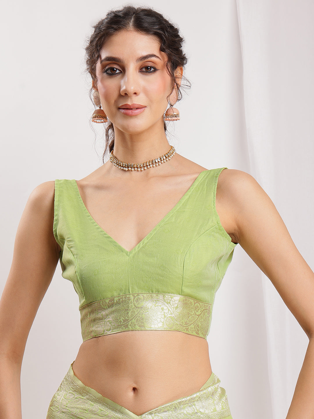 Janasya Navy Blue Silk Blend Geometric Jacquard Saree | Swadesiicart