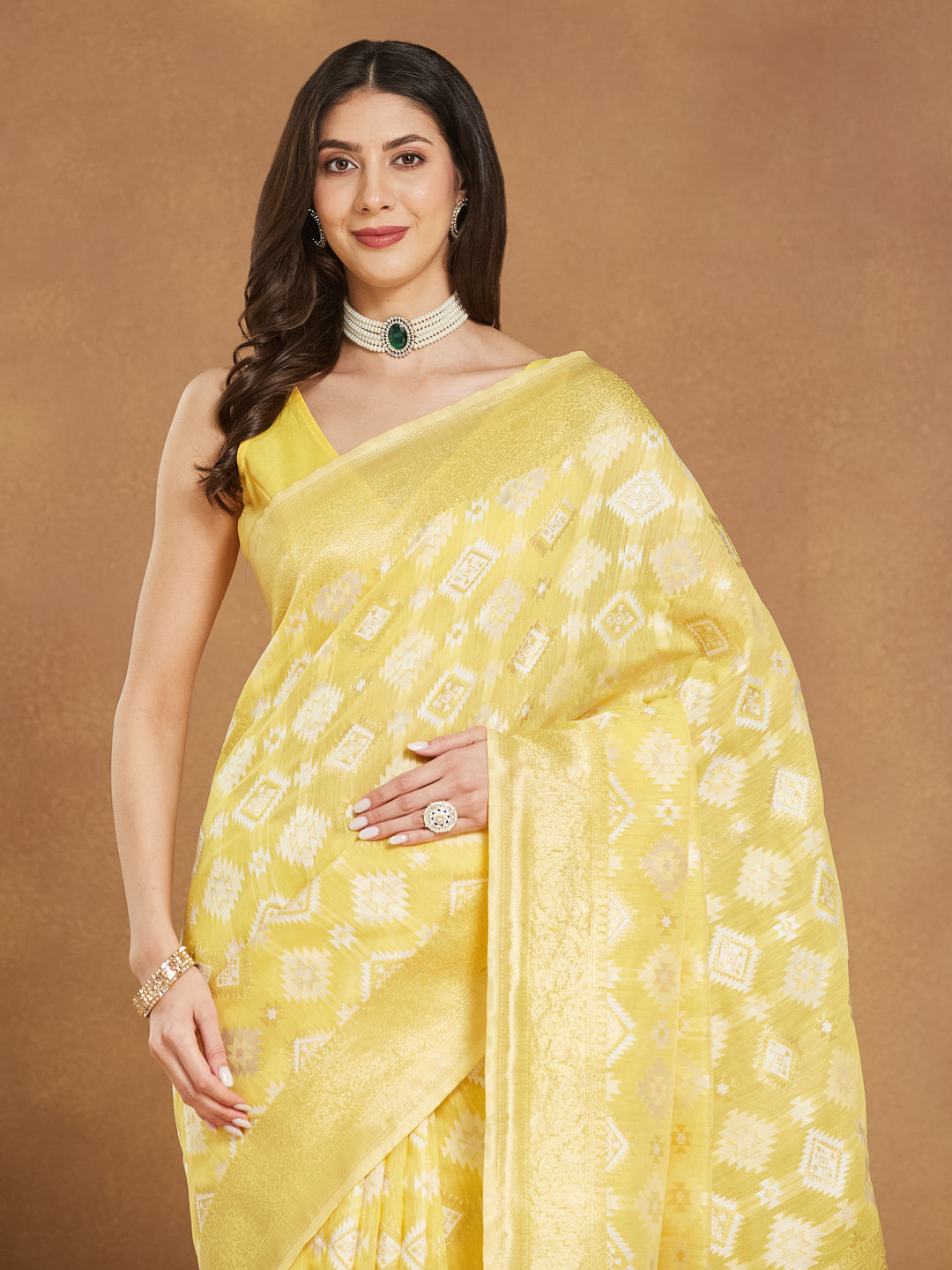 Janasya Yellow Silk Blend Geometric Jacquard Saree | Swadesiicart