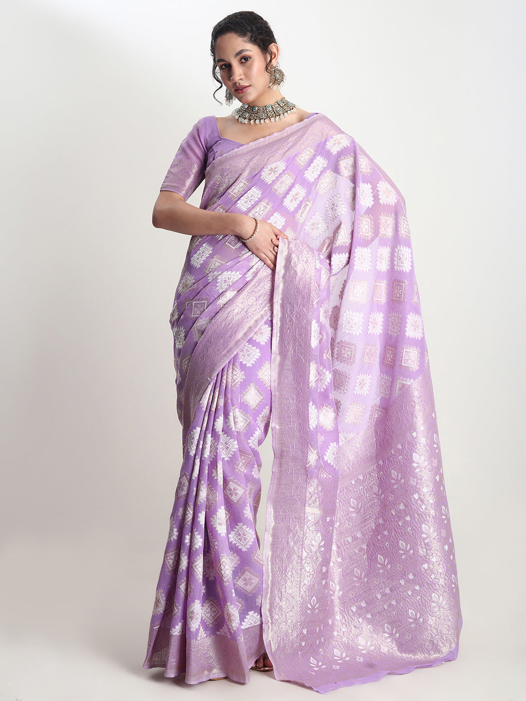 Janasya Lavender Silk Blend Geometric Jacquard Saree | Swadesiicart