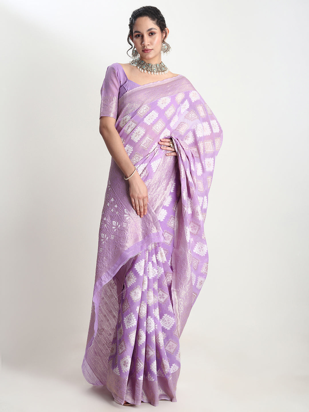 Janasya Lavender Silk Blend Geometric Jacquard Saree | Swadesiicart