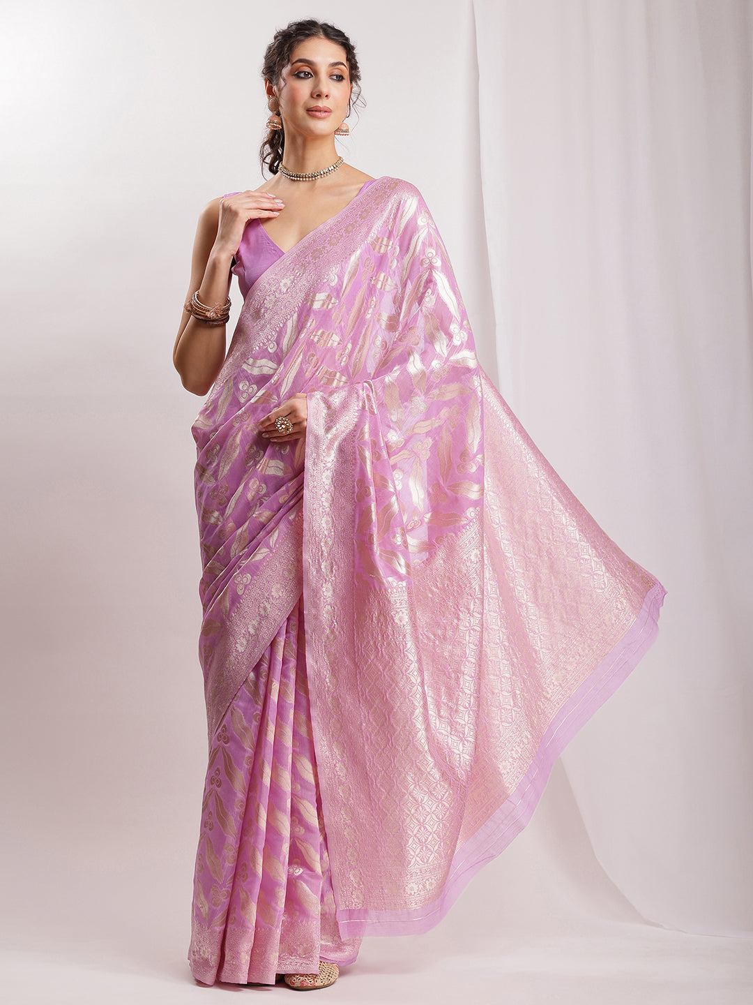 Janasya Lavender Silk Blend Floral Jacquard Saree | Swadesiicart
