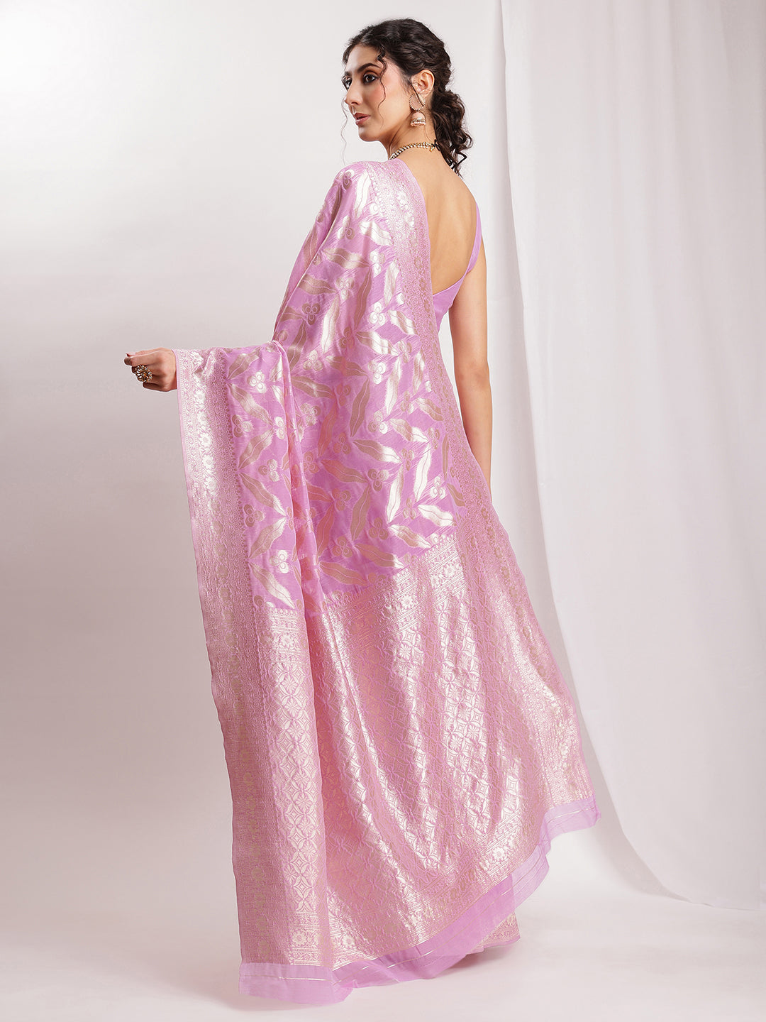 Janasya Lavender Silk Blend Floral Jacquard Saree | Swadesiicart