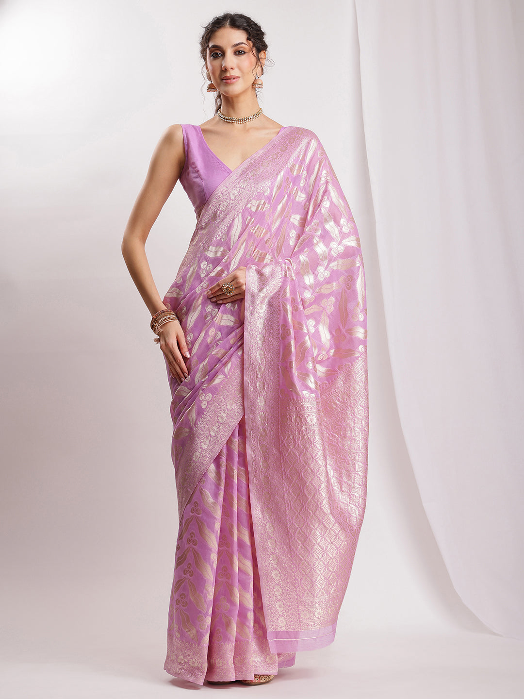 Janasya Lavender Silk Blend Floral Jacquard Saree | Swadesiicart