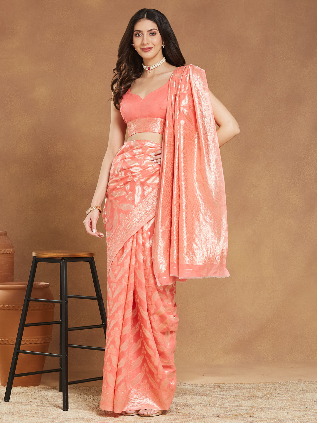 Janasya Peach Silk Blend Floral Jacquard Saree | Swadesiicart