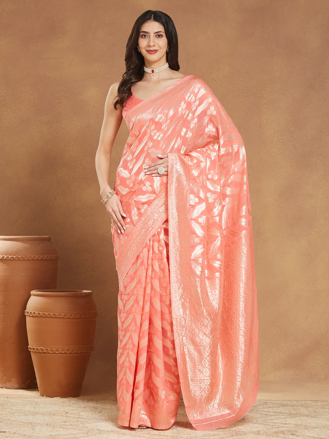 Janasya Peach Silk Blend Floral Jacquard Saree | Swadesiicart