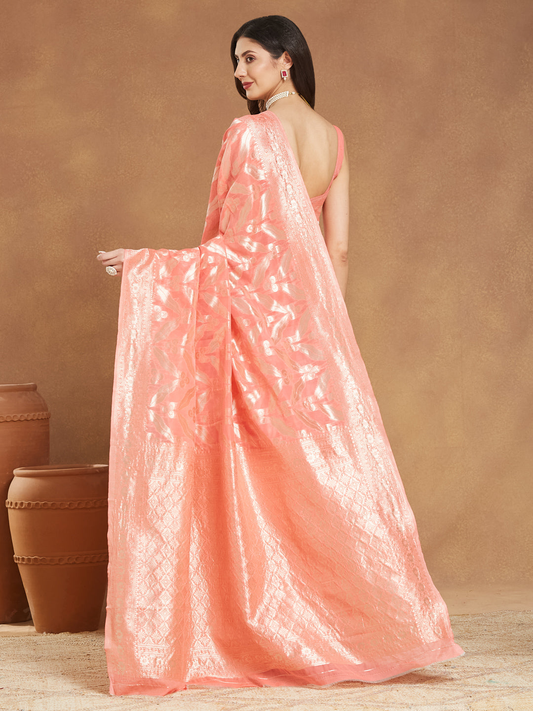 Janasya Peach Silk Blend Floral Jacquard Saree | Swadesiicart