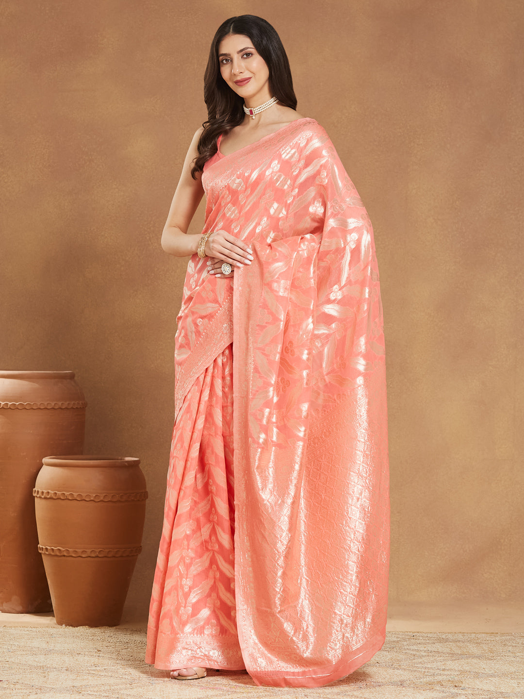Janasya Peach Silk Blend Floral Jacquard Saree | Swadesiicart