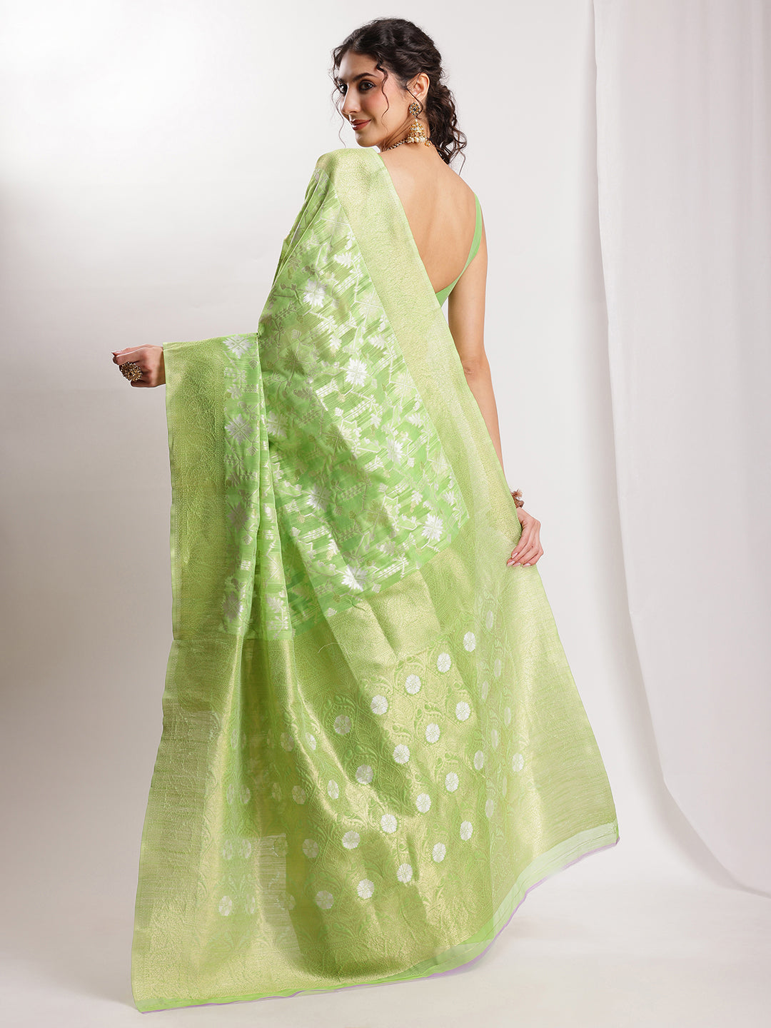 Janasya Green Silk Blend Geometric Jacquard Saree | Swadesiicart