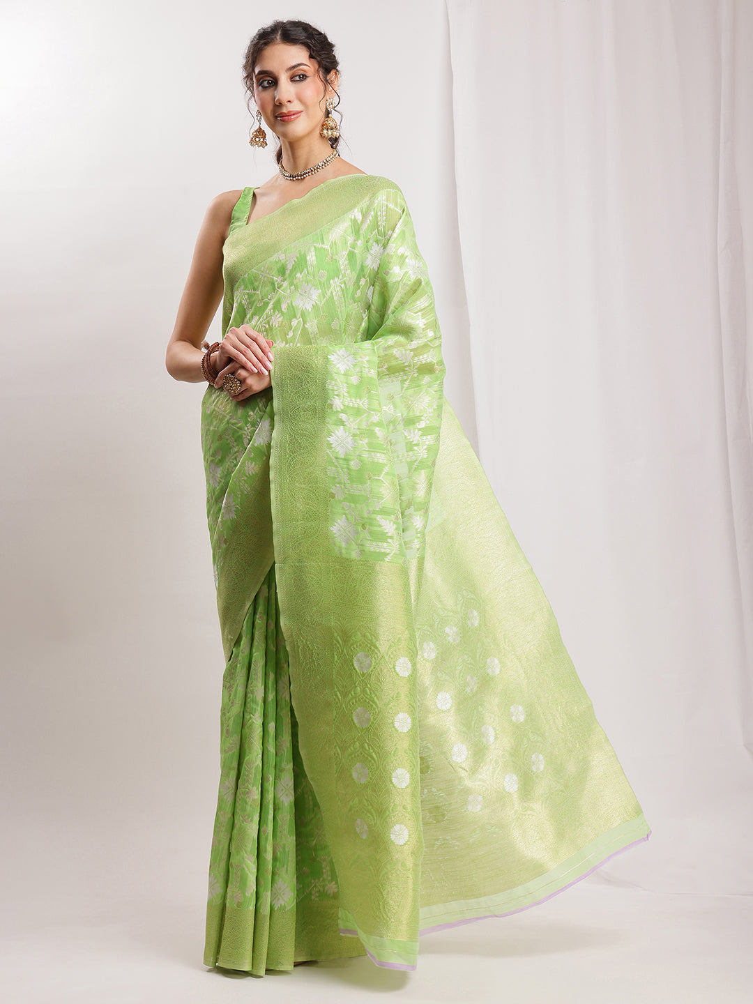Janasya Green Silk Blend Geometric Jacquard Saree | Swadesiicart