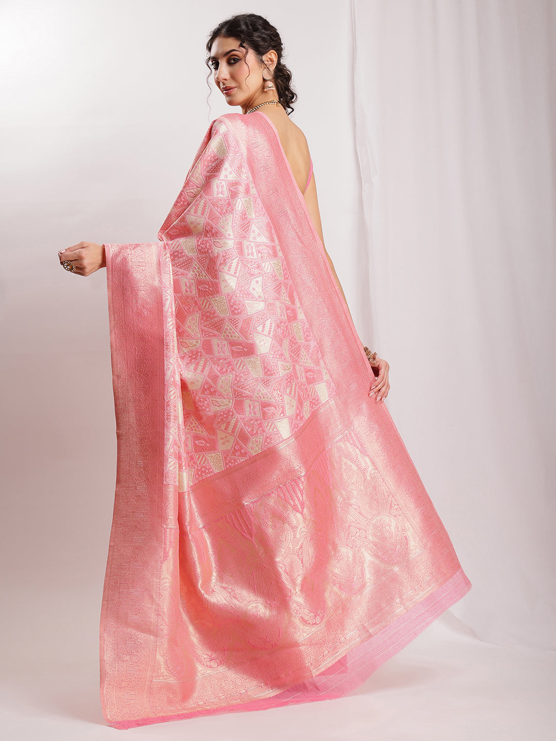 Janasya Peach Silk Blend Geometric Jacquard Saree | Swadesiicart