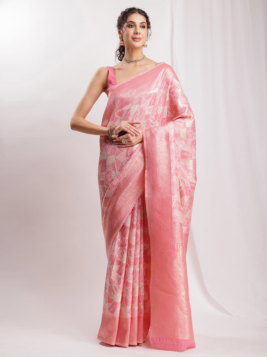 Janasya Peach Silk Blend Geometric Jacquard Saree | Swadesiicart