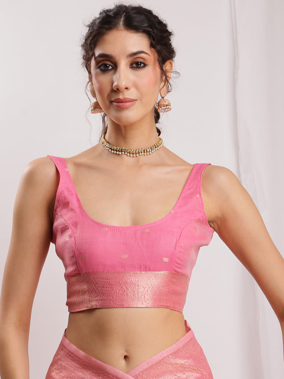 Janasya Peach Silk Blend Geometric Jacquard Saree | Swadesiicart
