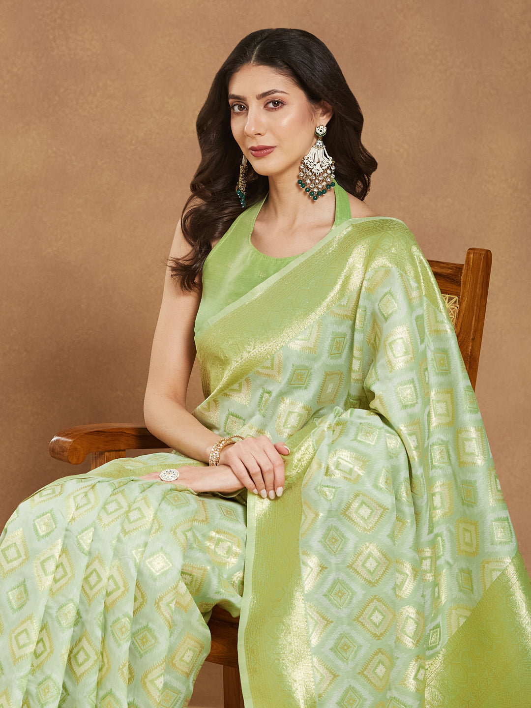 Janasya Light Green Silk Blend Geometric Jacquard Saree | Swadesiicart