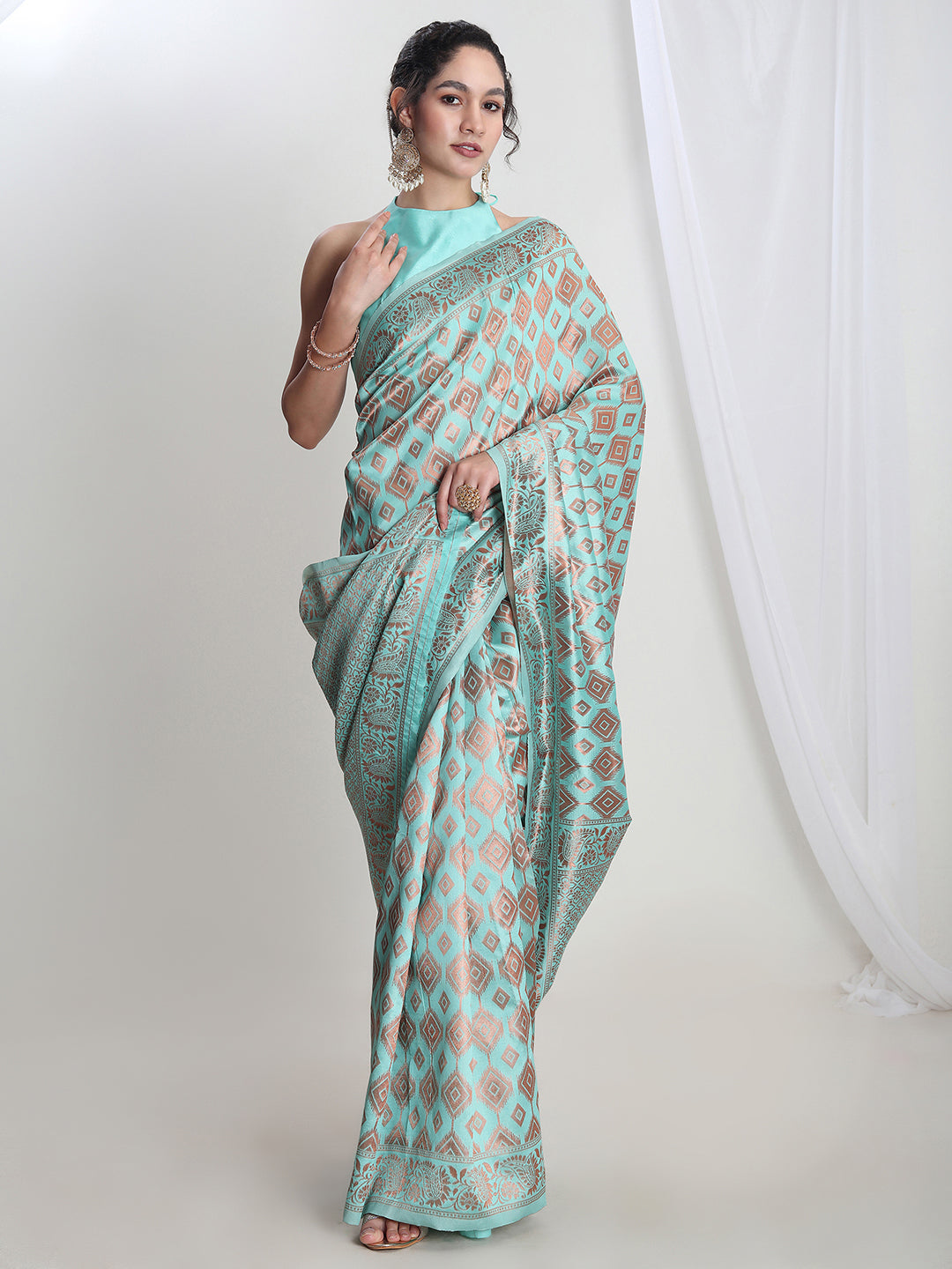 Janasya Light Blue Silk Blend Geometric Jacquard Saree | Swadesiicart