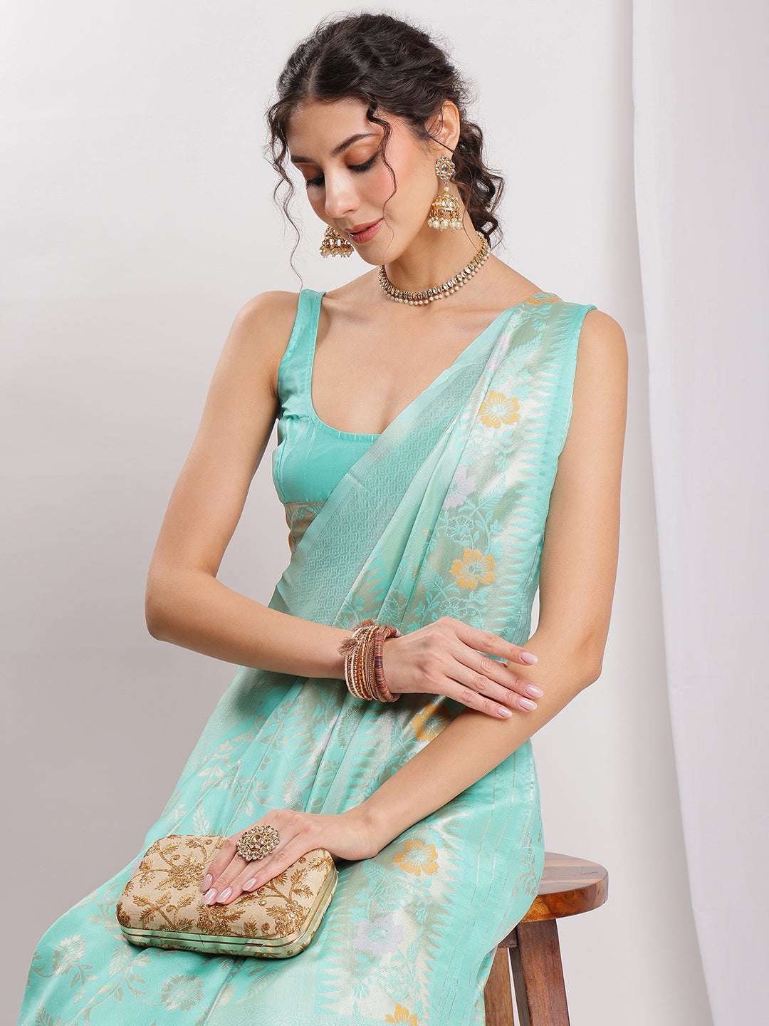 Janasya Sea Green Silk Blend Floral Jacquard Saree | Swadesiicart