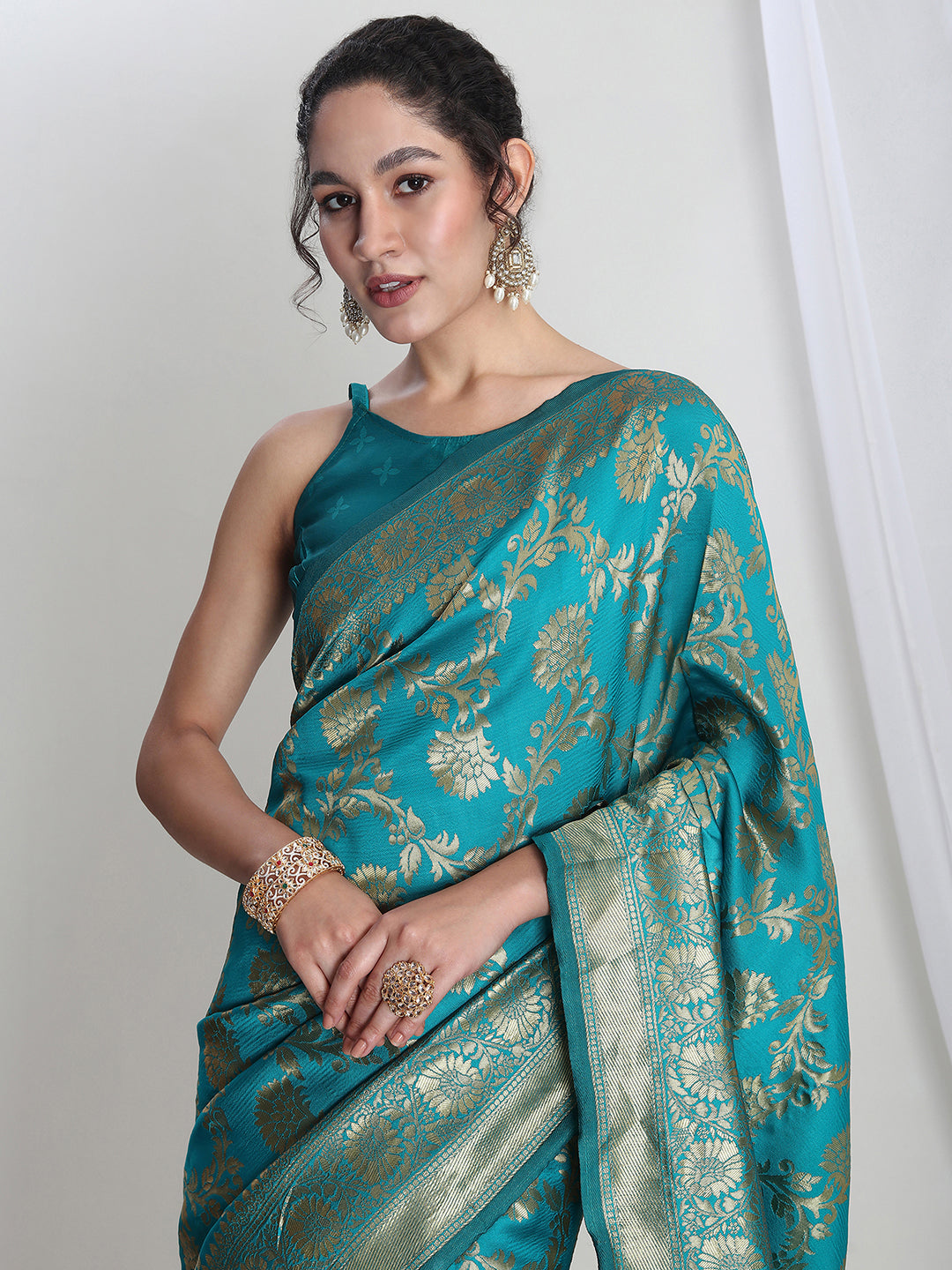 Janasya Teal Blue Silk Blend Floral Jacquard Saree | Swadesiicart