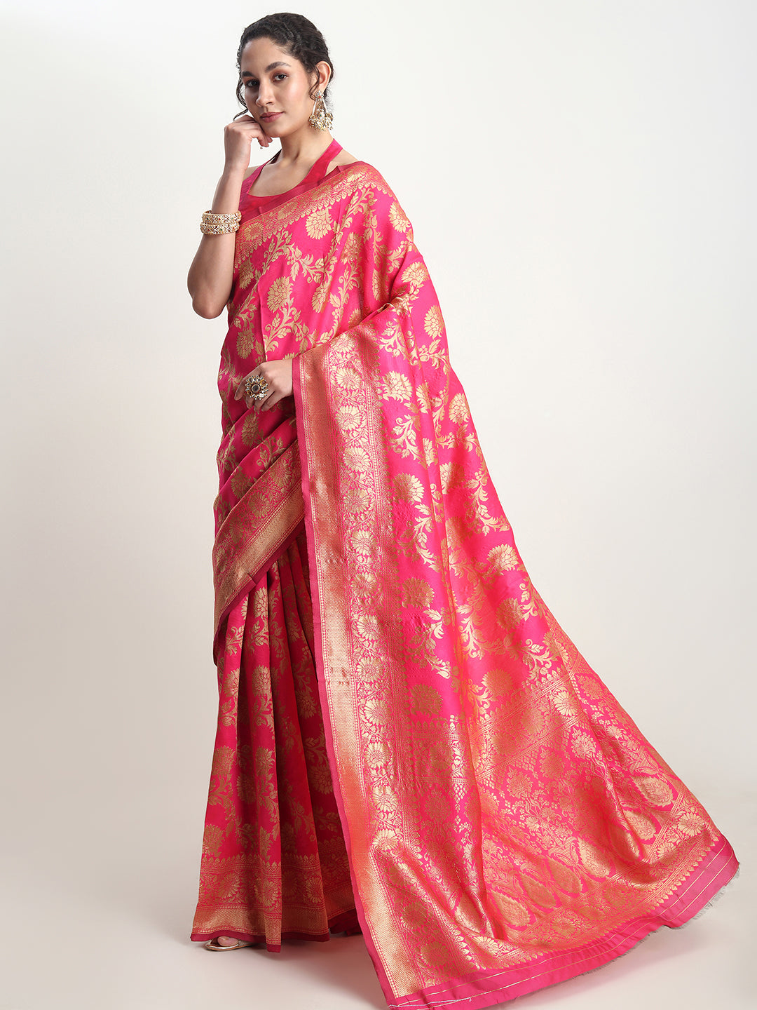 Janasya Pink Silk Blend Floral Jacquard Saree | Swadesiicart