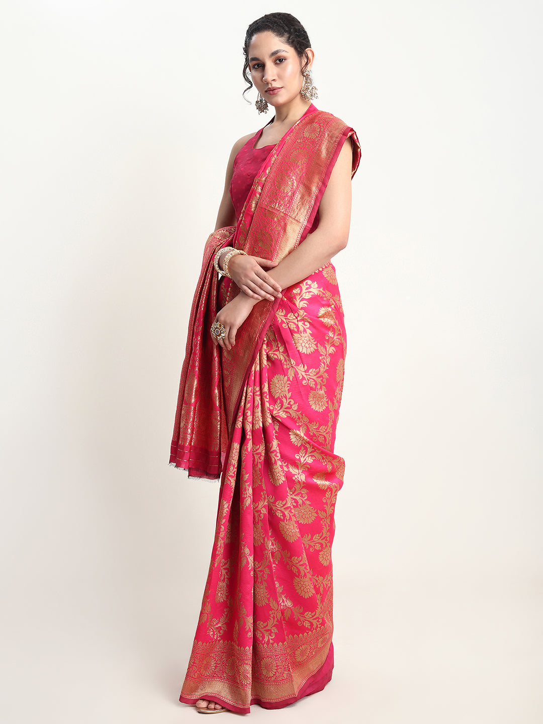 Janasya Pink Silk Blend Floral Jacquard Saree | Swadesiicart