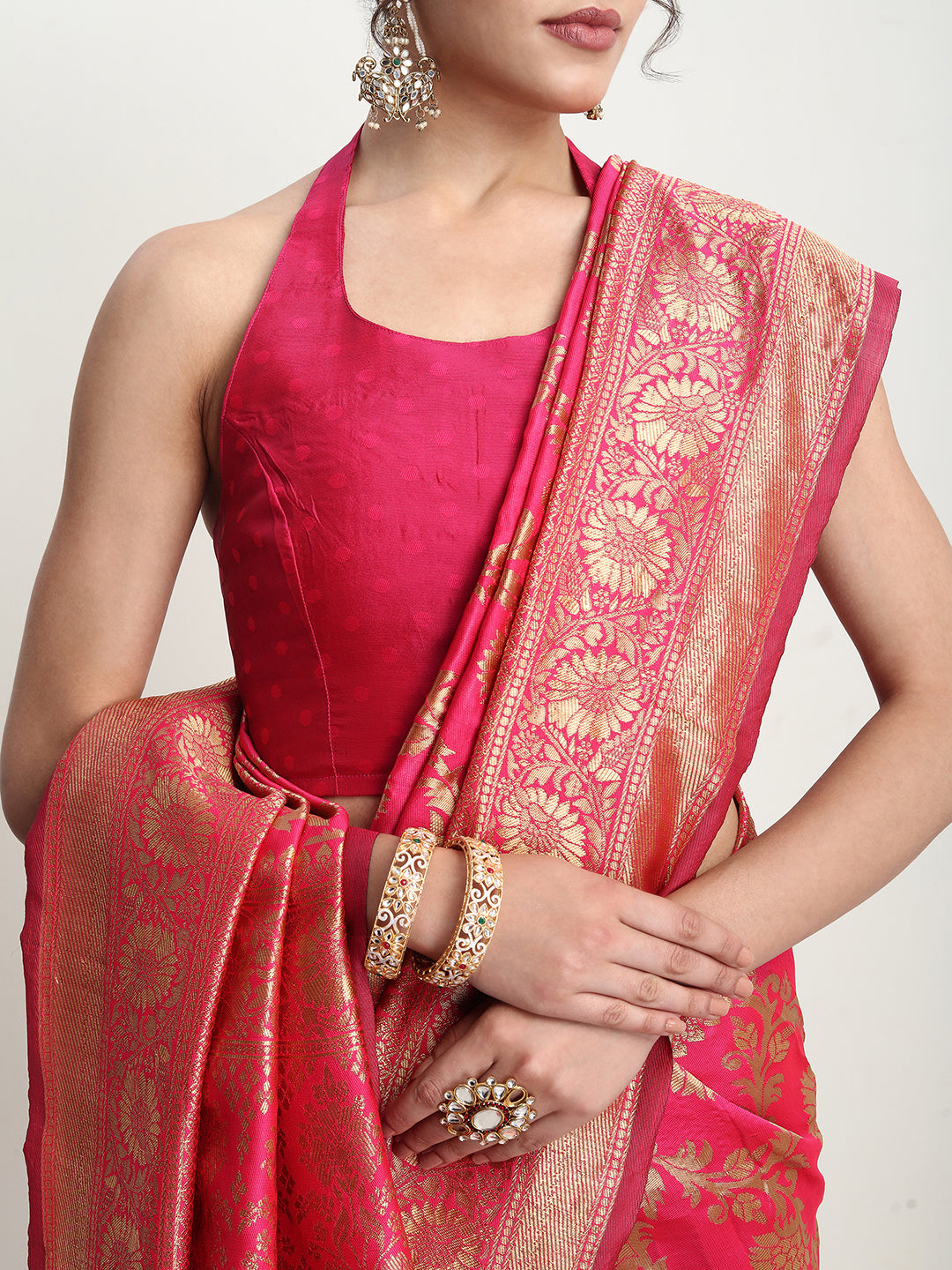 Janasya Pink Silk Blend Floral Jacquard Saree | Swadesiicart