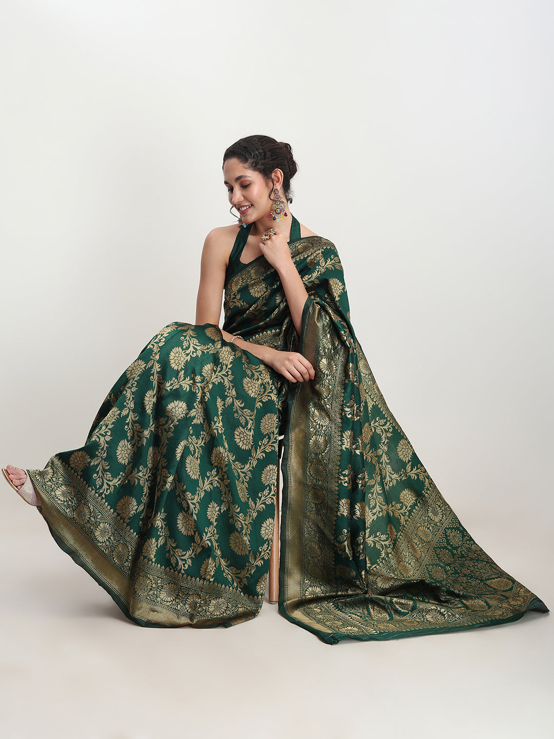 Janasya Dark Green Silk Blend Floral Jacquard Saree | Swadesiicart