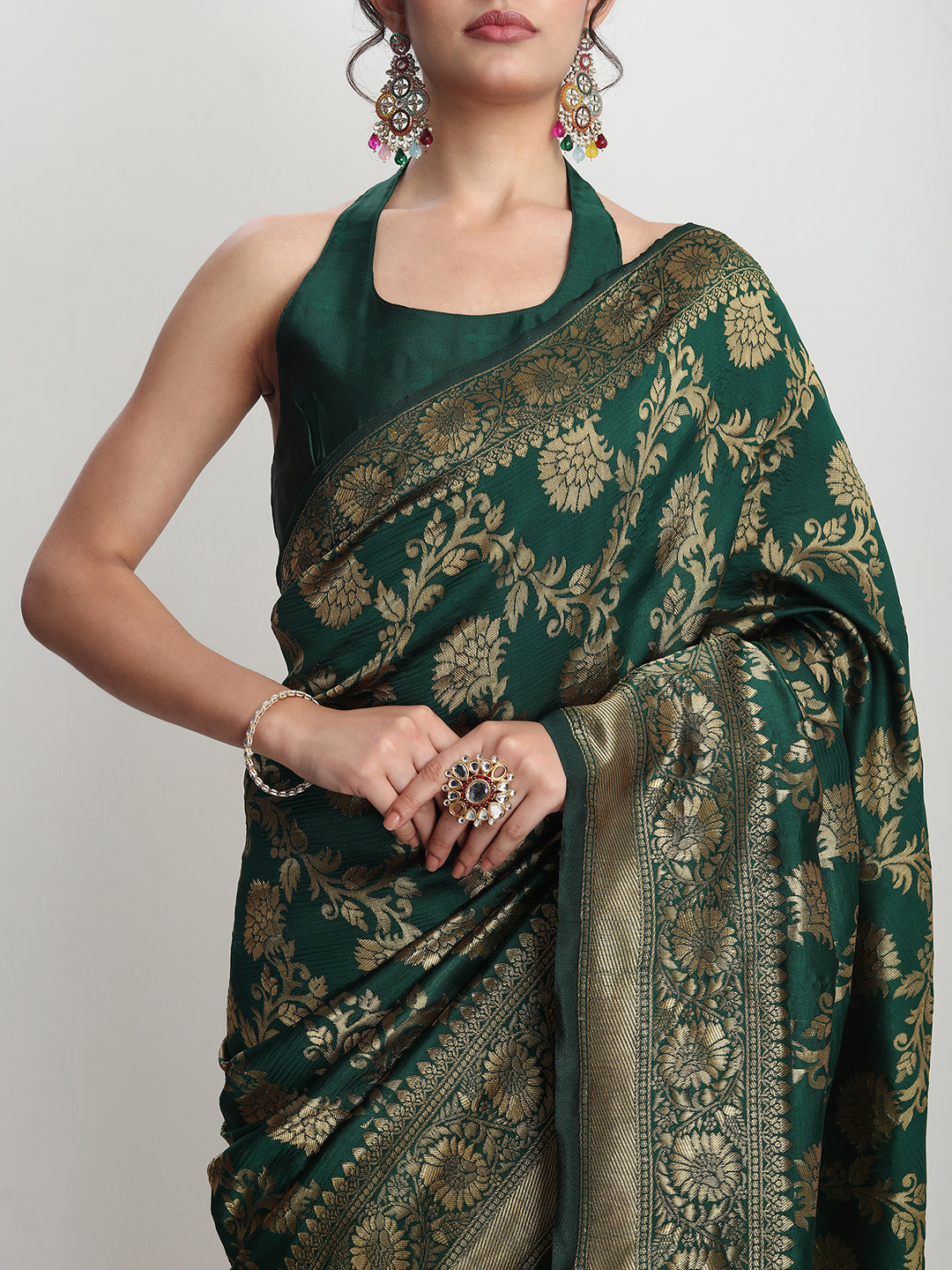 Janasya Dark Green Silk Blend Floral Jacquard Saree | Swadesiicart