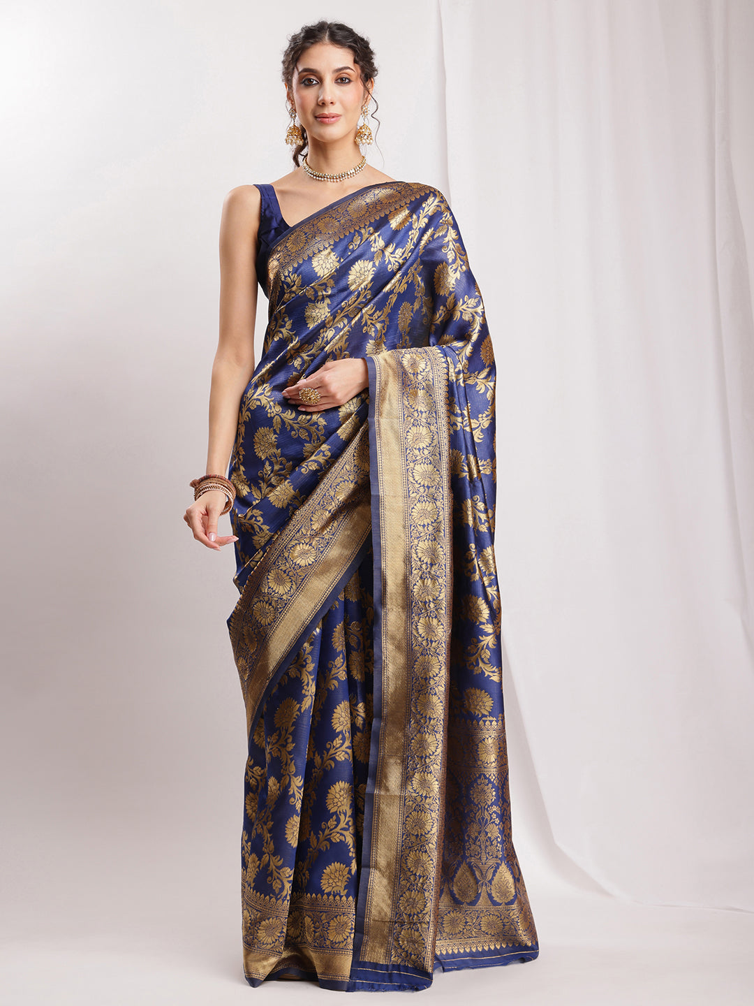 Janasya Navy Blue Silk Blend Floral Jacquard Saree | Swadesiicart