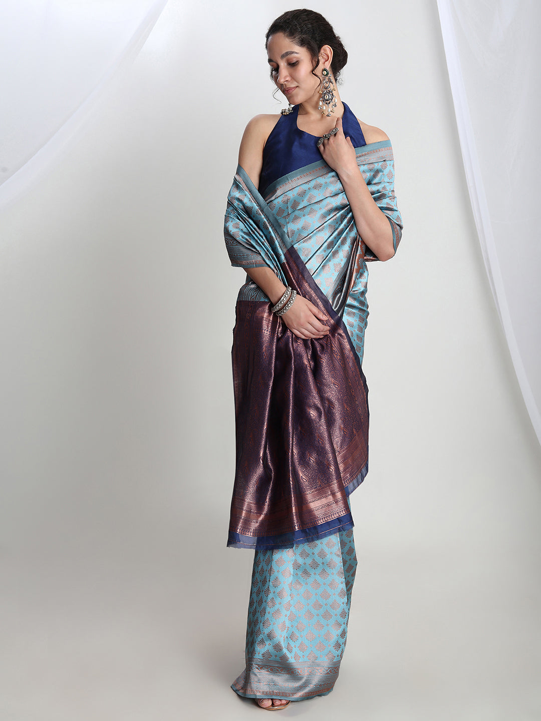Janasya Light Blue Silk Blend Ethnic Motifs Jacquard Saree | Swadesiicart